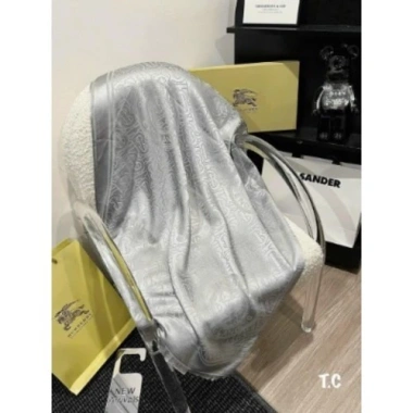 Khăn choàng lụa 70x180cm chất đũi mềm mịn cao cấp Hàn Quốc chỉ 192.000đ