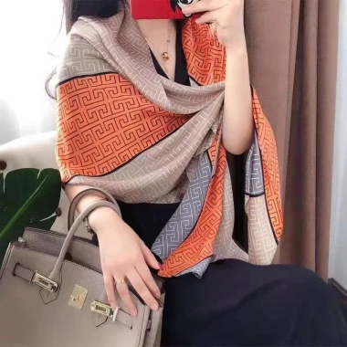 Khăn choàng lụa cao cấp 90x180 mềm mịn, sang trọng, siêu hot giảm giá 45.500đ