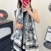 Khăn choàng lụa cao cấp full hộp quà tặng sang trọng, giảm giá chỉ 220.000 VND 3