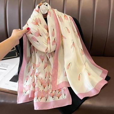 Khăn choàng lụa cao cấp họa tiết hoa bay 180x90cm - Siêu mềm mại, bóng nhẹ, sang trọng, giảm giá 20%