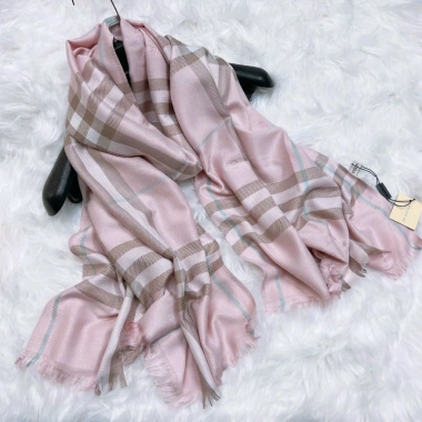 Khăn choàng lụa dài cao cấp trắng sọc kẻ áo dài sang trọng giảm giá 465k 9 Khăn choàng lụa dài cao cấp trắng sọc kẻ áo dài sang trọng giảm giá 465k 9