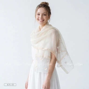 Khăn choàng lụa tơ JIRAMI đính họa tiết nơ - Quà tặng nữ 8/3, 20/10, Tết, giá 360.000đ