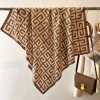 Khăn choàng lụa vuông 90x90 cm họa tiết kẻ F đen sang trọng, siêu mềm mại, giá 85.500₫ 3