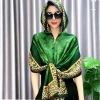 Khăn choàng nữ lụa satin cao cấp chống nắng, họa tiết tinh tế, khóa cài an toàn 5