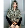 Khăn choàng nữ lụa satin cao cấp chống nắng, họa tiết tinh tế, khóa cài an toàn 9