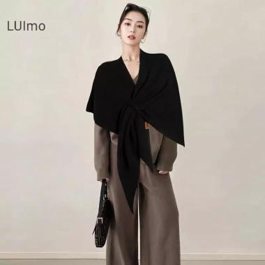 Khăn Choàng Tam Giác LUImo 2.025 - Áo Khoác Nhẹ Đa Năng, Thời Trang, Giá Ưu Đãi 135.792 VND