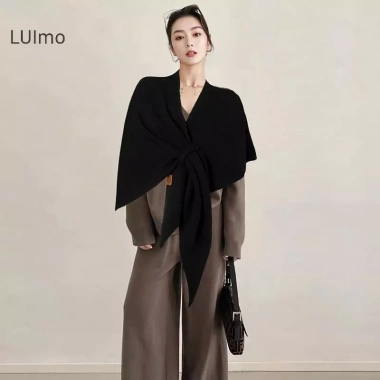 Khăn Choàng Tam Giác LUImo 2.025 - Áo Khoác Nhẹ Đa Năng, Thời Trang, Giá Ưu Đãi 135.792 VND