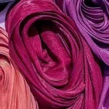 Khăn choàng thoáng khí mùa hè nữ thiết kế màu trơn, nhẹ mát, thời trang hijab, giá ưu đãi 236.501đ 37 Khăn choàng thoáng khí mùa hè nữ thiết kế màu trơn, nhẹ mát, thời trang hijab, giá ưu đãi 236.501đ 37