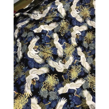 Khăn Gấm Cao Cấp 100x100cm - Tặng Túa Rua, Giá 60.000đ, Thêm Vẻ Đẹp Nội Thất