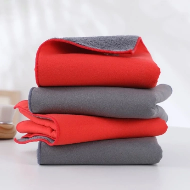 Khăn lau xe Microfiber mềm mịn, thấm hút tốt, giá 38.000đ, xe hơi, ô tô, xe máy