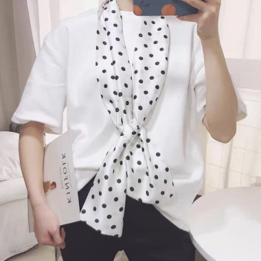Khăn lụa chấm bi dài hai mặt - Phụ kiện thời trang nữ, giá chỉ 56.950₫
