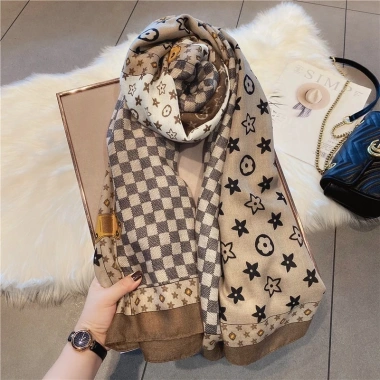 Khăn Lụa Dài Hoạ Tiết Kẻ Fen Sang Trọng - Khăn Choàng Cổ Lụa Mây Fashion 68.000₫