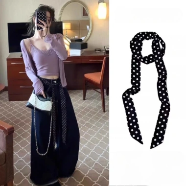 Khăn lụa mỏng cổ ruy băng họa tiết chấm bi - Phụ kiện thời trang nữ Giá 30.150₫