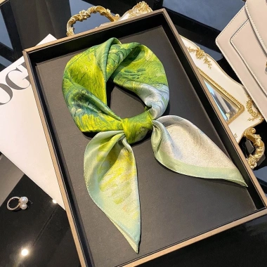 Khăn Lụa Satin Hoạ Tiết Hoa Vuông 65x65cm - Khăn Choàng Thời Trang Nữ Hot Trend Giá 180.000đ
