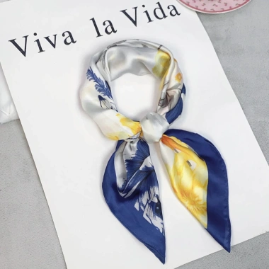 Khăn lụa vuông 70x70cm A108 - Đa chức năng, thời trang, ấm áp, giá chỉ 33.000đ 3