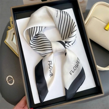 Khăn Lụa Vuông 70x70cm Nhiều Họa Tiết Bandana Turban JULIDO Giá Ưu Đãi 179,375₫
