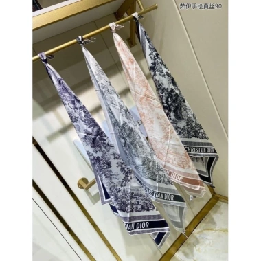 Khăn Lụa Vuông 90x90cm Bandana Đi Biển - Turban Cuốn Bikini Viền Khâu Tay Đẹp 289,100₫