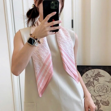 Khăn Lụa Vuông Cao Cấp 70x70 Fullbox Vintage Bandana Trùm Đầu Quàng Cổ Thắt Nơ Quấn Túi 150k 5 Khăn Lụa Vuông Cao Cấp 70x70 Fullbox Vintage Bandana Trùm Đầu Quàng Cổ Thắt Nơ Quấn Túi 150k 5
