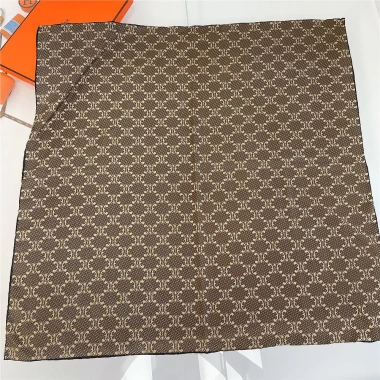 Khăn lụa vuông quàng cổ 90x90cm - Thời trang quấn áo đi biển, giá ưu đãi 160k