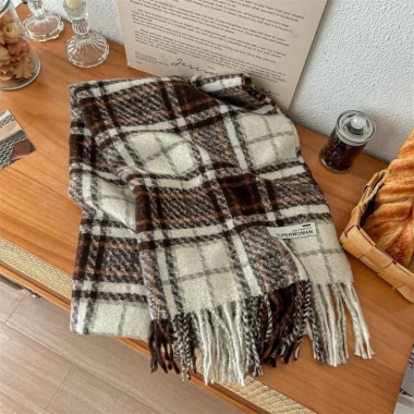 Khăn quàng cổ caro sọc xanh trắng nâu - ấm áp mùa đông, chỉ 522.500 VND 3 Khăn quàng cổ caro sọc xanh trắng nâu - ấm áp mùa đông, chỉ 522.500 VND 3