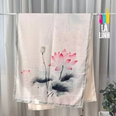 Khăn quàng cổ dài lụa gấm cao cấp siêu mềm mịn - mix áo dài, giảm giá 456k