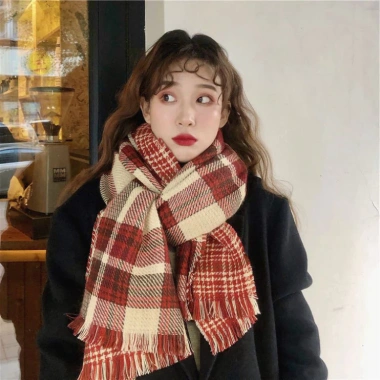 Khăn quàng cổ nữ vintage Hàn Quốc mùa đông ấm áp, họa tiết caro đa màu thời thượng 5 Khăn quàng cổ nữ vintage Hàn Quốc mùa đông ấm áp, họa tiết caro đa màu thời thượng 5