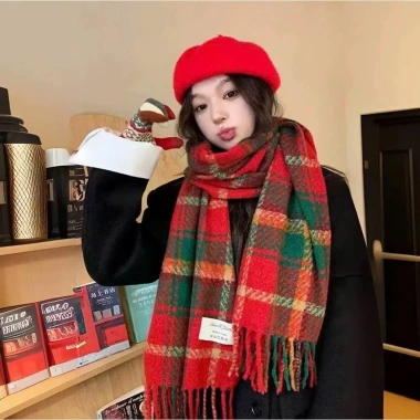 Khăn quàng cổ nữ vintage Hàn Quốc mùa đông ấm áp, họa tiết caro đa màu thời thượng 27 Khăn quàng cổ nữ vintage Hàn Quốc mùa đông ấm áp, họa tiết caro đa màu thời thượng 27