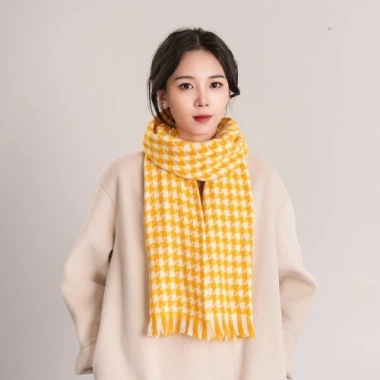 Khăn quàng cổ nữ vintage Hàn Quốc mùa đông ấm áp, họa tiết caro đa màu thời thượng 85 Khăn quàng cổ nữ vintage Hàn Quốc mùa đông ấm áp, họa tiết caro đa màu thời thượng 85
