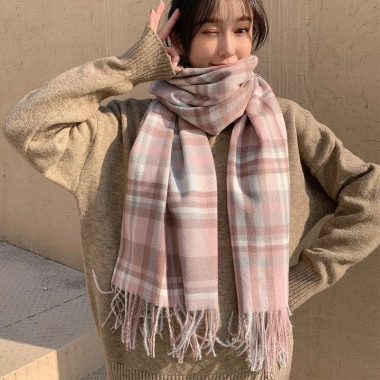 Khăn quàng cổ nữ vintage Hàn Quốc mùa đông ấm áp, họa tiết caro đa màu thời thượng 86 Khăn quàng cổ nữ vintage Hàn Quốc mùa đông ấm áp, họa tiết caro đa màu thời thượng 86