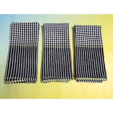 Khăn Rằn Nam Bộ Truyền Thống Dài Rộng - Phượt, Du Lịch, Chống Nắng, Giữ Ấm, Giá Ưu Đãi 29.000₫ 3 Khăn Rằn Nam Bộ Truyền Thống Dài Rộng - Phượt, Du Lịch, Chống Nắng, Giữ Ấm, Giá Ưu Đãi 29.000₫ 3