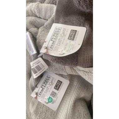Khăn tắm 100% Egyptian Cotton Purely Indulgent - Giá 250.000 VND (Giảm từ 317.500) mua trực tiếp Costco Mỹ