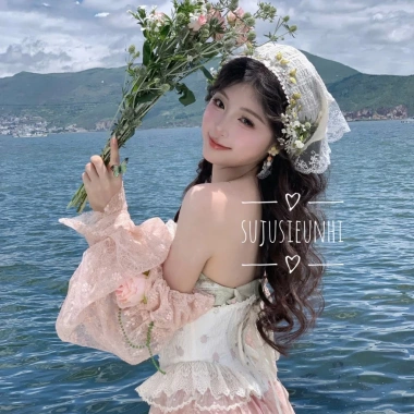 Khăn tam giác buộc đầu thôn nữ đồng quê kiểu Pháp trắng viền ren hoa - Thời trang chụp ảnh biển giá 25.000 VND