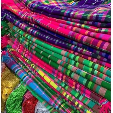 Khăn Thổ Cẩm Tây Bắc Kẻ Ô Vuông - Màu Sặc Sỡ, Giá 55.000đ, Độc Đáo Người Dân Tộc 3 Khăn Thổ Cẩm Tây Bắc Kẻ Ô Vuông - Màu Sặc Sỡ, Giá 55.000đ, Độc Đáo Người Dân Tộc 3