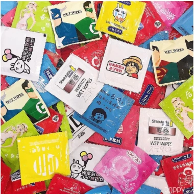 Khăn ướt mini gói vuông GD571 - Độc lạ, Siêu cute, Bỏ túi 40k