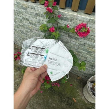 Khẩu trang 3M 9.001 và 9.001V 75 chiếc (50+25) lọc hơn 90% PM2.5 giá chỉ 247.500 VND 3 Khẩu trang 3M 9.001 và 9.001V 75 chiếc (50+25) lọc hơn 90% PM2.5 giá chỉ 247.500 VND 3