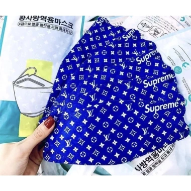 Khẩu trang KF94 hoạ tiết thương hiệu nhập khẩu - UP Hàng Mới, Giá 22.000 VNĐ, giảm 44%