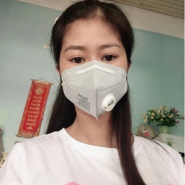 Khẩu trang N95 Tulips van thở công nghệ Nhật Bản ngừa bụi siêu mịn Combo 60 cái 79.000 VND
