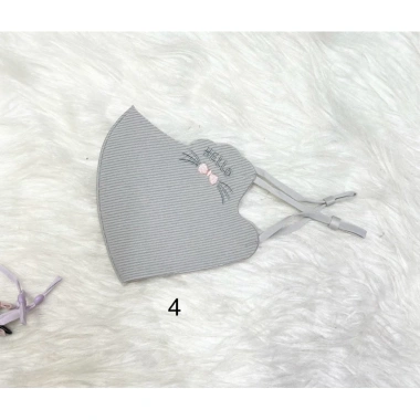 Khẩu trang nữ chống nắng 2 lớp vải su mẩu thêu hình - Giá chỉ 27.000đ 8 Khẩu trang nữ chống nắng 2 lớp vải su mẩu thêu hình - Giá chỉ 27.000đ 8