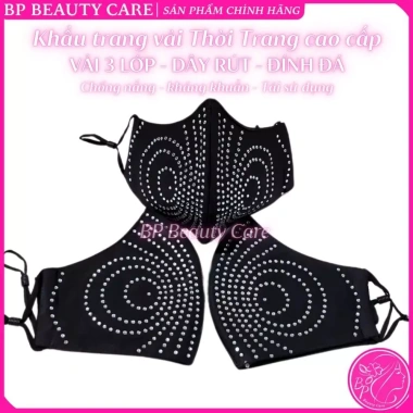 Khẩu trang vải 3 lớp đen đính đá, dây rút chỉnh size, bền đẹp, chống nắng bụi, tái sử dụng