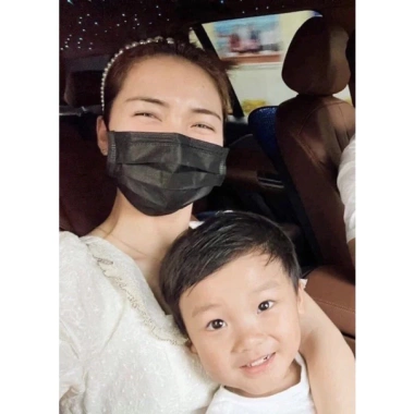 Khẩu trang y tế 3-4 lớp 50 cái - Quai đeo êm tai, mỏng nhẹ thoáng, chống nước, chống bụi mịn, giảm còn 57.000đ 9