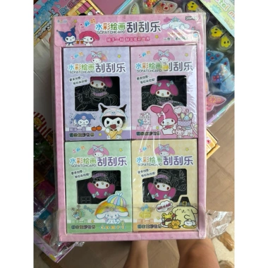 Khay 20 hộp tăm cào Sanrio - Mặt sau tranh tô màu, 10 tờ/box, giá ưu đãi 140.000