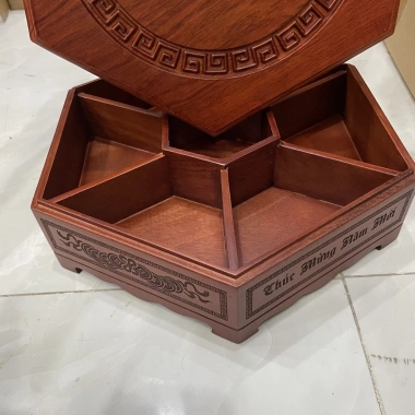 Khay Đựng Bánh Kẹo Tết Gỗ Hương Cao Cấp Trơn Lục Giac Trạm Chữ Xung Quanh - Giá Ưu Đãi 455.000 VNĐ 5