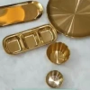 Khay kim loại mạ vàng đa năng đựng trang sức, nến thơm, decor phòng ngủ và decor món ăn - Giá chỉ 29.750 VND 5