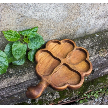 Khay mứt gỗ cỏ bốn lá nguyên khối 30x22cm - Phụ kiện decor chụp hình, đựng bánh, hạt, giảm giá
