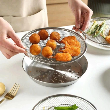 Khay Rổ Lọc Ráo Dầu Inox 304 20cm – Chiên Giòn Ngon, Bảo Vệ Sức Khỏe, Giảm Giá 85k