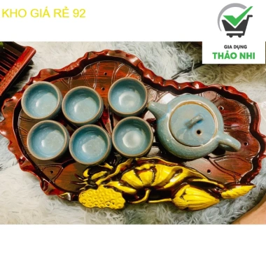 Khay trà lá sen vàng nhựa giả gỗ sang trọng - Giá giảm 53.000đ, chất liệu bền đẹp