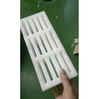 Khay xốp đựng điện thoại 8 và 15 ngăn - Bảo vệ an toàn, giá chỉ 28.800₫