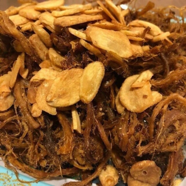 Khô gà lá chanh 500g + Heo khô cháy tỏi 500g - KingFood, giảm còn 189k - Đồ ăn vặt thơm ngon
