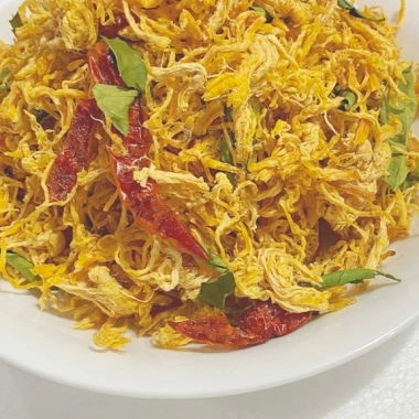 Khô gà Lá chanh cay Lày Hòa 500gr - Túi zipper vệ sinh ATTP, giá ưu đãi 149.000₫ 5