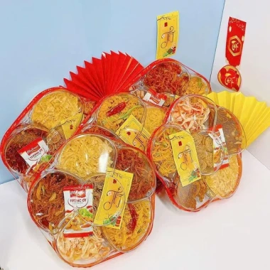 Khô Tết Lục Vị 600g - Set Hoa Mai, Khô Gà Lá Chanh, Bò Sợi, Mực Sợi, Loại 1